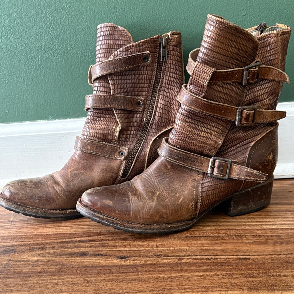 Freebird by Steven Textured Brown Combat Boots